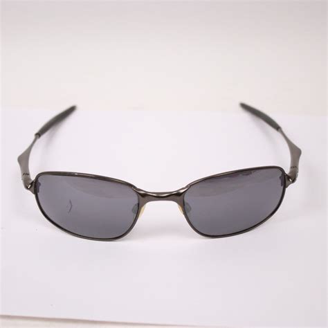 big square wire sunglasses